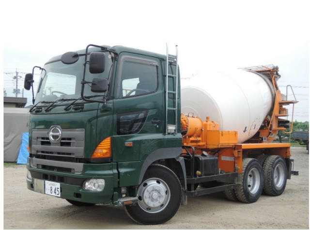 HINO CONCRETE MIXER TRUCK