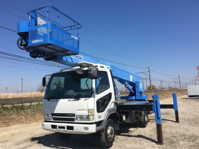 AICHI高所作業車（27ｍ）