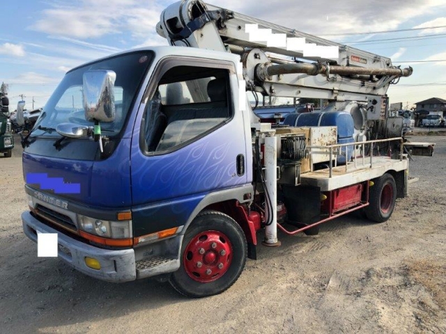 極東開発製コンクリートポンプ車　PH50-16 H7年度式
